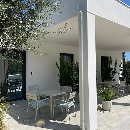 בית הארחה Verdechiaro Village *