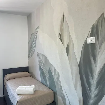 בית הארחה Verdechiaro Village רוזטו דליי אברוצי